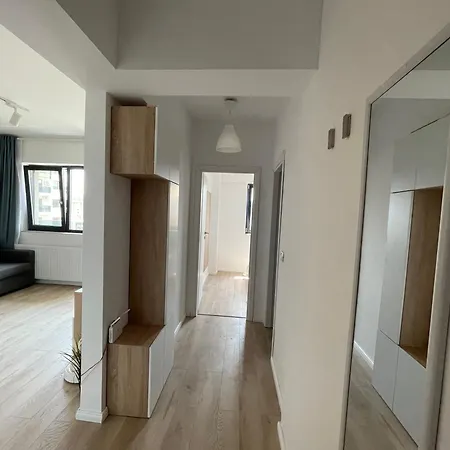 公寓 Apartment *